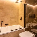 Royal Arthouse Lady Marys Tribunali Luxury - Family Apartament *
