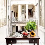 Royal Arthouse Lady Marys Tribunali Luxury - Family * Neapol