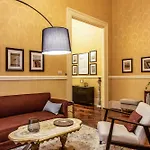 Royal Arthouse Lady Marys Tribunali Luxury - Family Apartment