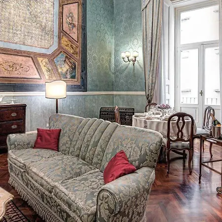 Royal Arthouse Lady Marys Tribunali Luxury - Family