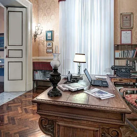 Royal Arthouse Lady Marys Tribunali Luxury - Family 아파트 나폴리