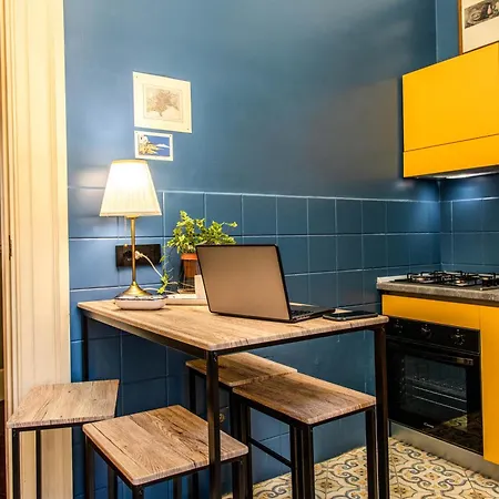 Royal Arthouse Lady Marys Tribunali Luxury - Family Apartment Naples