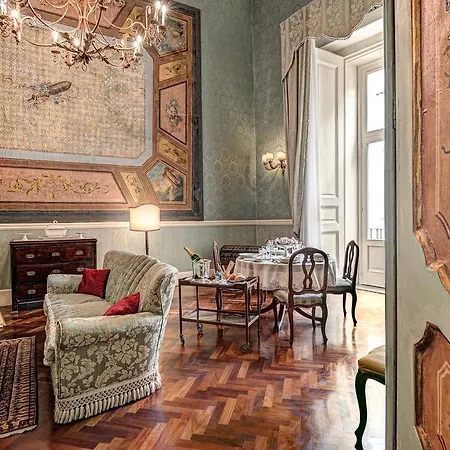 Royal Arthouse Lady Marys Tribunali Luxury - Family
