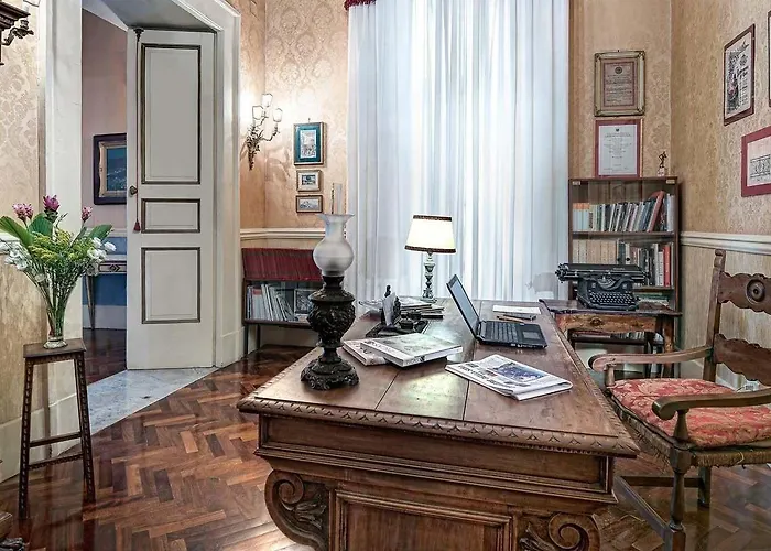 Royal Arthouse Lady Marys Tribunali Luxury - Family Appartement Napels