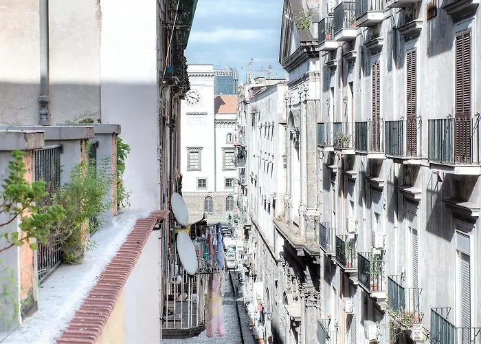 Royal Arthouse Lady Marys Tribunali Luxury - Family Napels