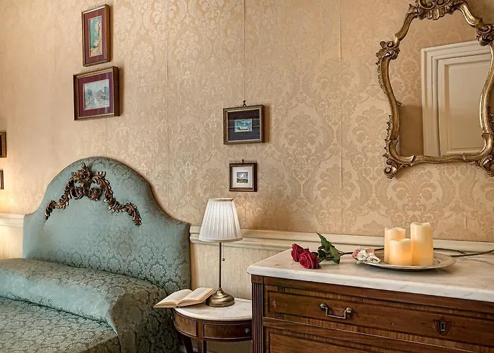 Royal Arthouse Lady Marys Tribunali Luxury - Family Napels