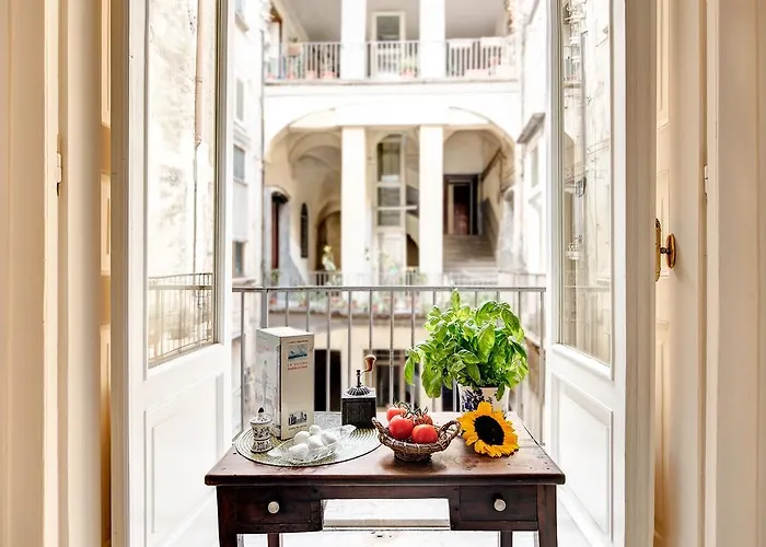 Appartement Royal Arthouse Lady Marys Tribunali Luxury - Family Napels