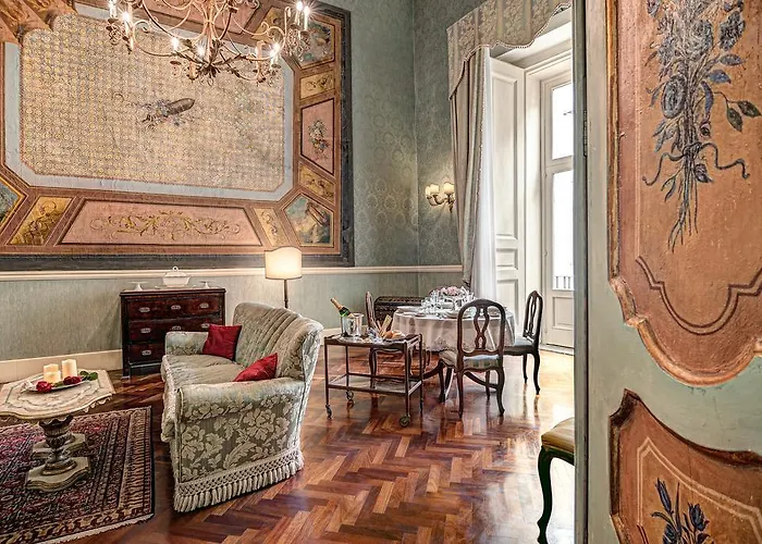 Royal Arthouse Lady Marys Tribunali Luxury - Family